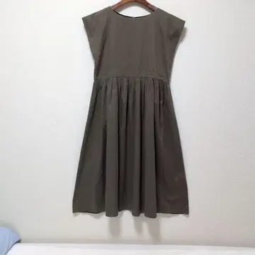 어반 리서치 도어스 슬리브리스 롱 원피스 카키 블랙 리버서블