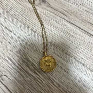 아니카 ANIECA 골드 컬러 코인 모티브 목걸이