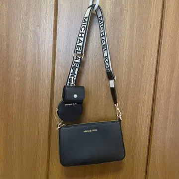 MICHAEL KORS 백