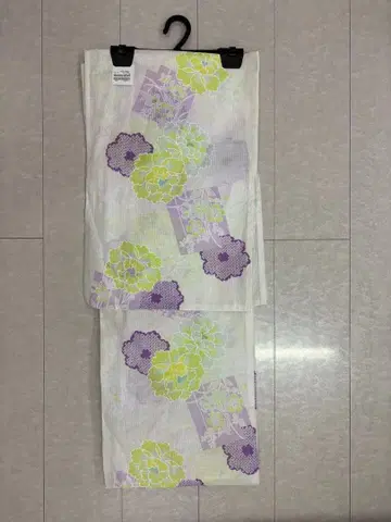 여성용 유카타 단품 화이트 베이스 꽃무늬