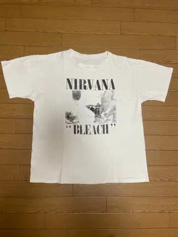 NIRVANA BLEACH T셔츠 화이트