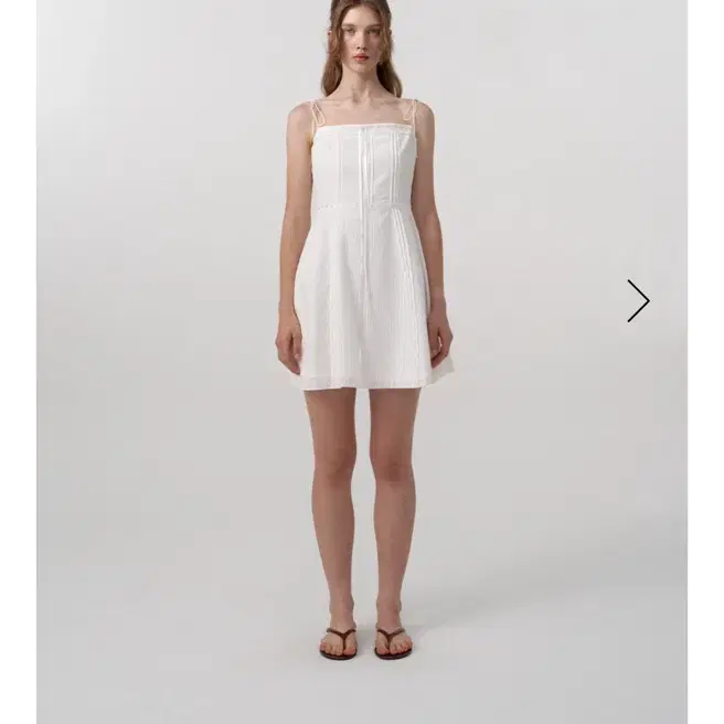 더바넷 lace edged sleeveless mini dress 원피스