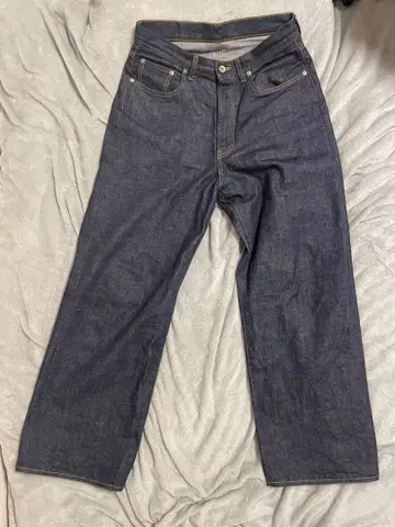 FUTURE ARCHIVE STRAIGHT RIGID DENIM 가격 협상 가능
