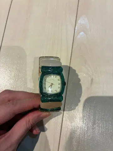 [ TimeWillTell ] 여성용 손목시계