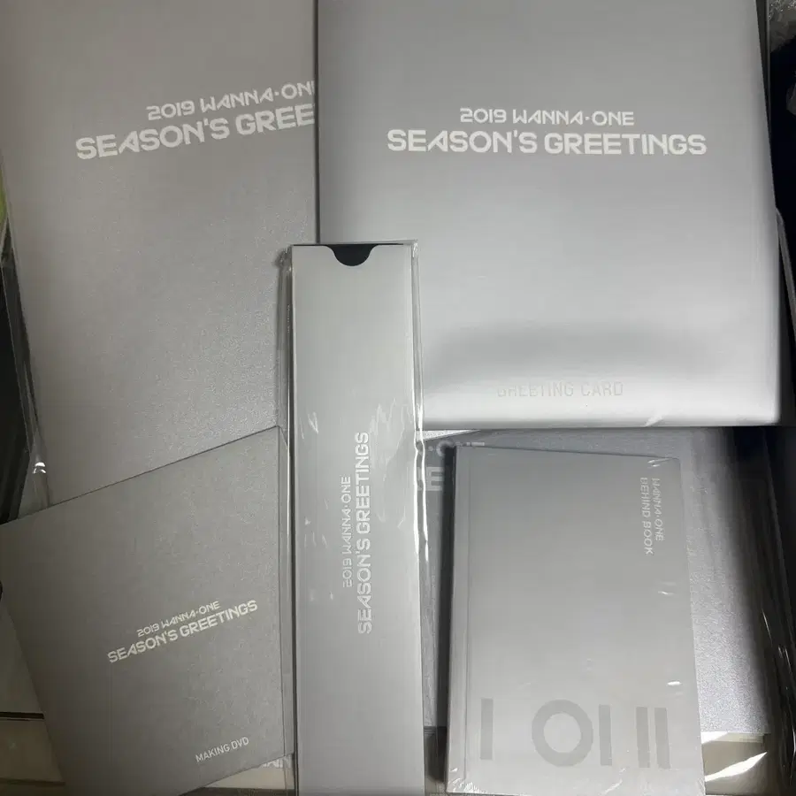 워너원 2019 시즌그린팅 구성품 판매해요