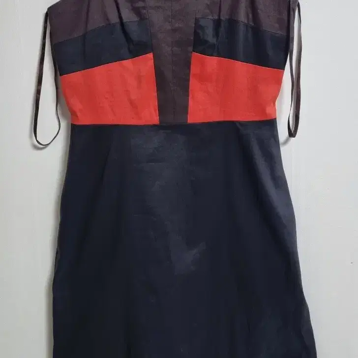 XS (44) DKNY 배색 린넨75% 끈 원피스