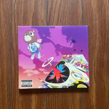 Kanye West Graduation CD 무라카미 다카시 디자인