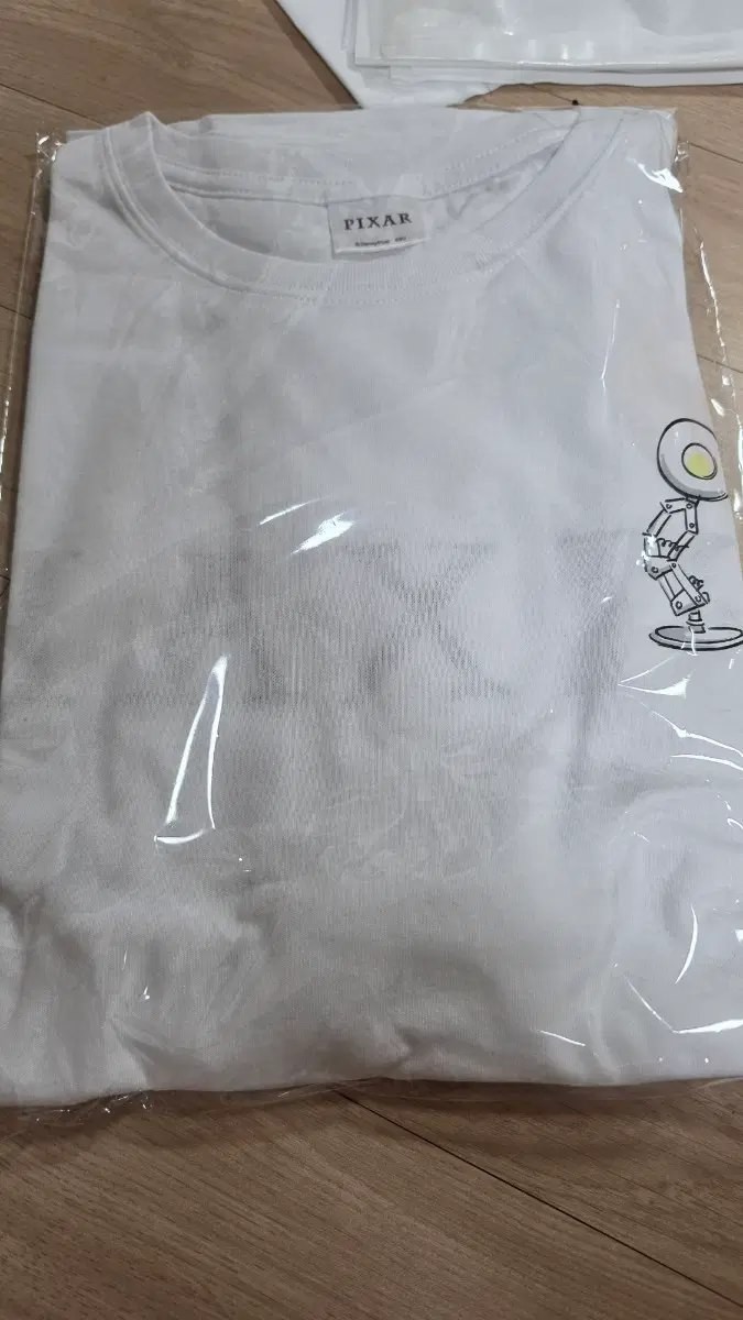 픽사 티셔츠 b상 판매
