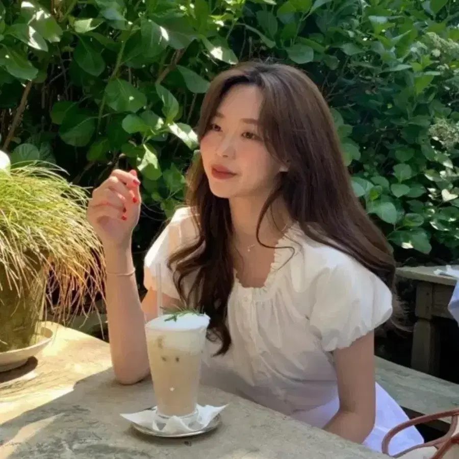 리브아워 모네 블라우스