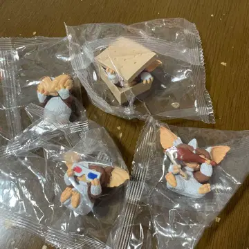 GREMLINS Hide&Seek 숨바꼭질 피규어
