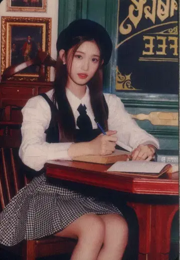 IVE 리이서 더 프롬 퀸즈 A