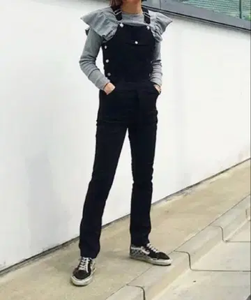 HOLIDAY DENIM 오버롤 블랙