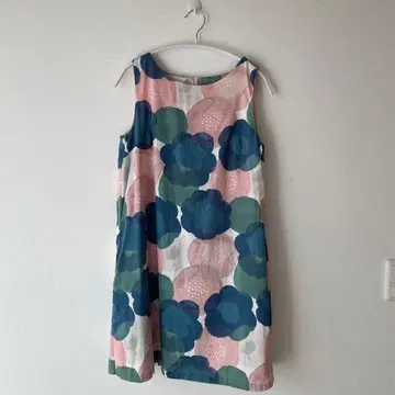 marimekko 꽃무늬 슬리브리스 미니 원피스 38