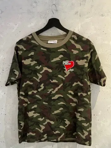 Brave Heart 카모 패턴 반팔 티셔츠