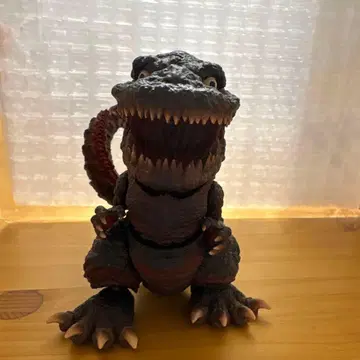 고질라 피규어