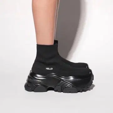 YELLO 니트 SHORT BOOTS L 사이즈