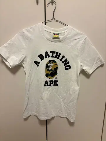 APE 카모플라쥬 T셔츠