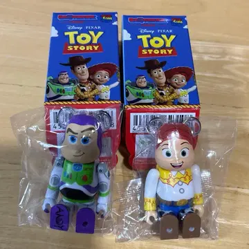 BE@RBRICK TOY STORY 버즈 제시 2체 세트