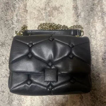 ZARA 블랙 퀼팅 숄더백 체인
