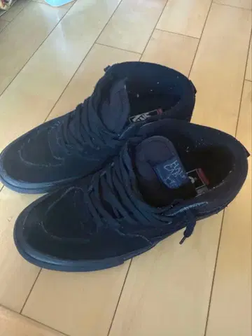 VANS SKATE HALF CAB BLACK 27cm