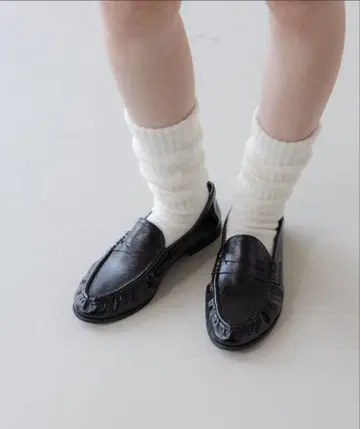 로리즈팜 모카신 로퍼 블랙 L