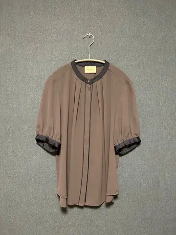 유나이티드 애로우즈 바이컬러 파이핑 숏 슬리브 블라우스