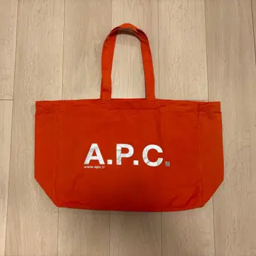 A.P.C. 토트백