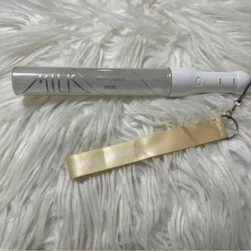 M!LK 카라첸 응원봉 Treasure 2019 MILK