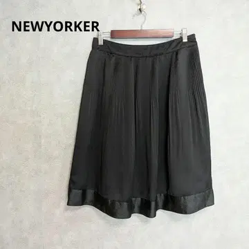 NEWYORKER 밑단 새틴 절개 플리츠 스커트 13호 블랙