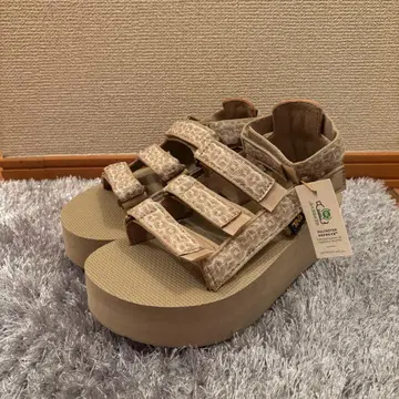Teva 테바 통굽 플랫 메비아 레오파드 무늬 샌들 통굽 샌들