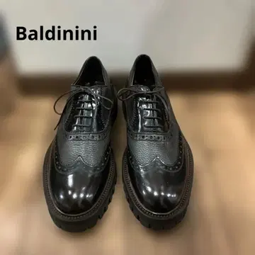 Baldinini 윙팁 드레스 슈즈 이탈리아제