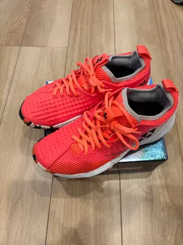 YONEX 테니스화 25.5cm