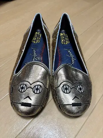 STAR WARS C-3PO 펌프스 37
