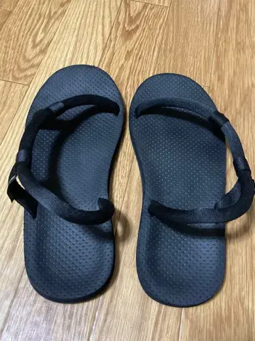 mont-bell 삭온 샌들