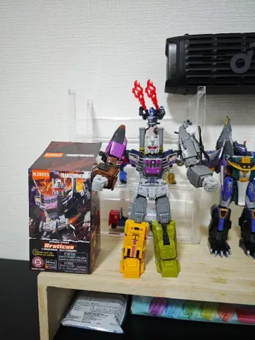 BLOKEES TRANSFORMERS 브루티커스 피규어