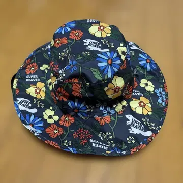 SUPER BEAVER x KiU 콜라보 사파리 햇