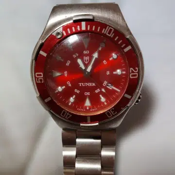 손목시계 빨간색 TUNER