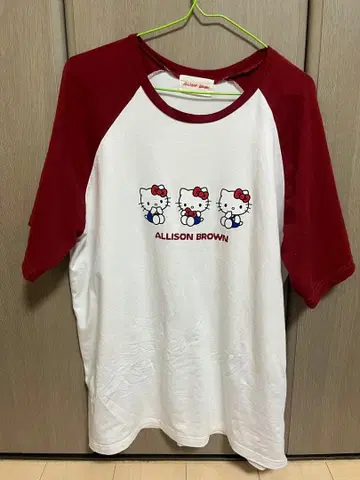HELLO KITTY x ALLISON BROWN 티셔츠 L 사이즈