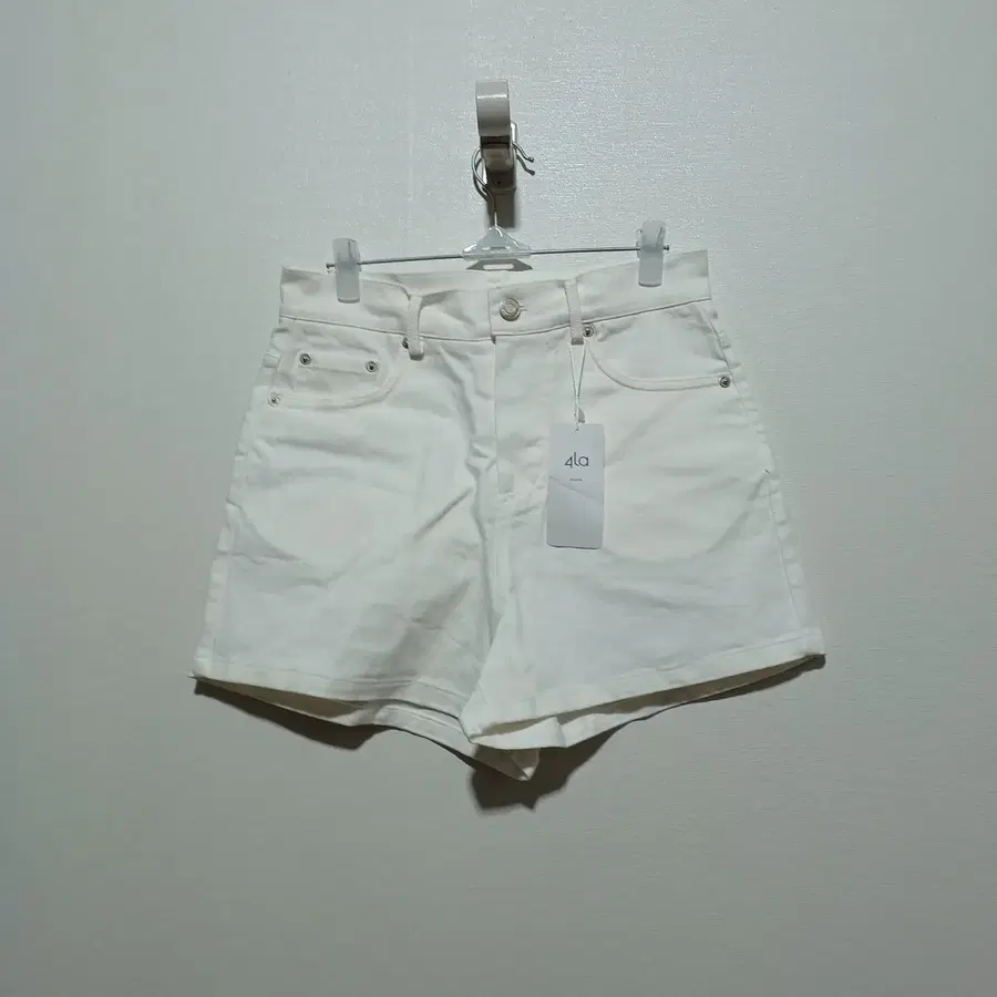 새상품) 포엘라 여성 반바지 S (26A1585)