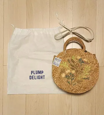 한국 브랜드 PLUMP DELIGHT의 서클 백