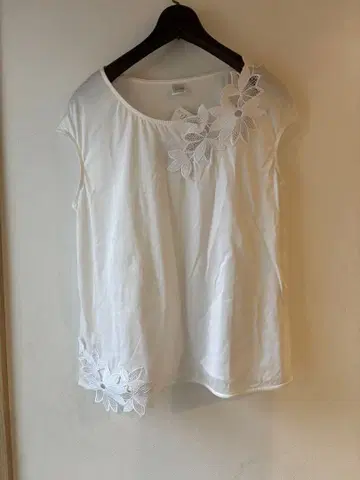 Oscalito 오스칼리토 레이스 코튼 티셔츠 이탈리아제 화이트