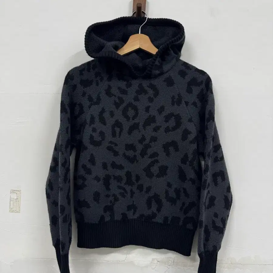 (S)DKNY 후드니트