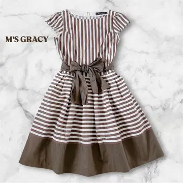 [새상품급] M'S GRACY 허리 리본 스트라이프 플레어 원피스 40