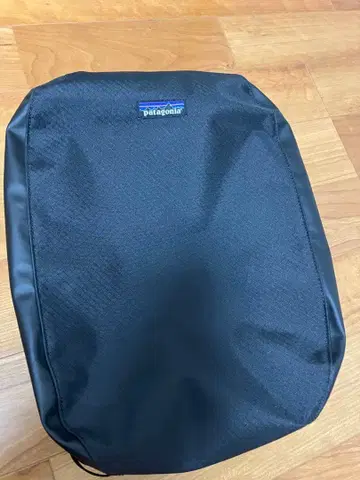 파타고니아 블랙홀 큐브 14L 블랙