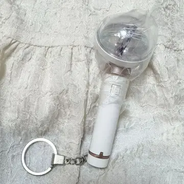 INI OFFICIAL LIGHT KEYRING 키링