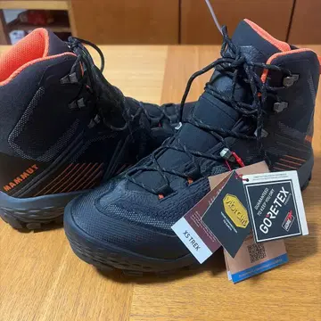 새상품 MAMMUT 트레킹 슈즈 GORE-TEX