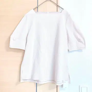 택 포함 새상품 23구 스트라이프 패턴 플레어 슬리브 티셔츠 베이지 완판