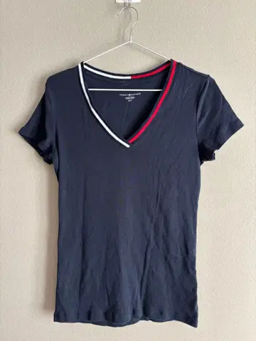 TOMMY HILFIGER V넥 T셔츠 네이비 S사이즈