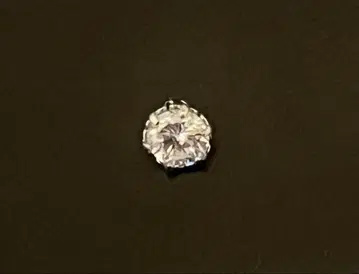 싱글 큐빅 스톤 k14 화이트 골드 스터드 귀걸이 4mm 폭 한쪽용