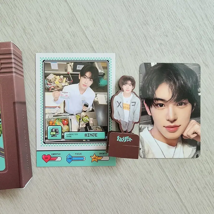 킥플립 민제 세트